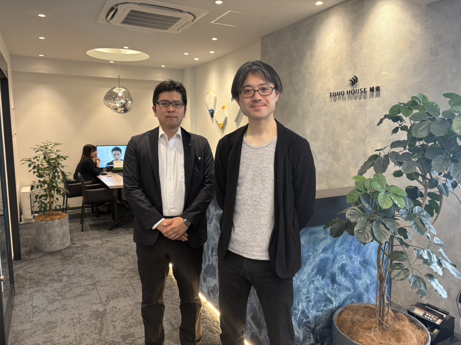 【徳山さんのおかげで綺麗なマンションに住むことができました。】~全体的に丁寧な接客対応をしていただき、希望通りの物件を見つけられました。感謝しかありません。~