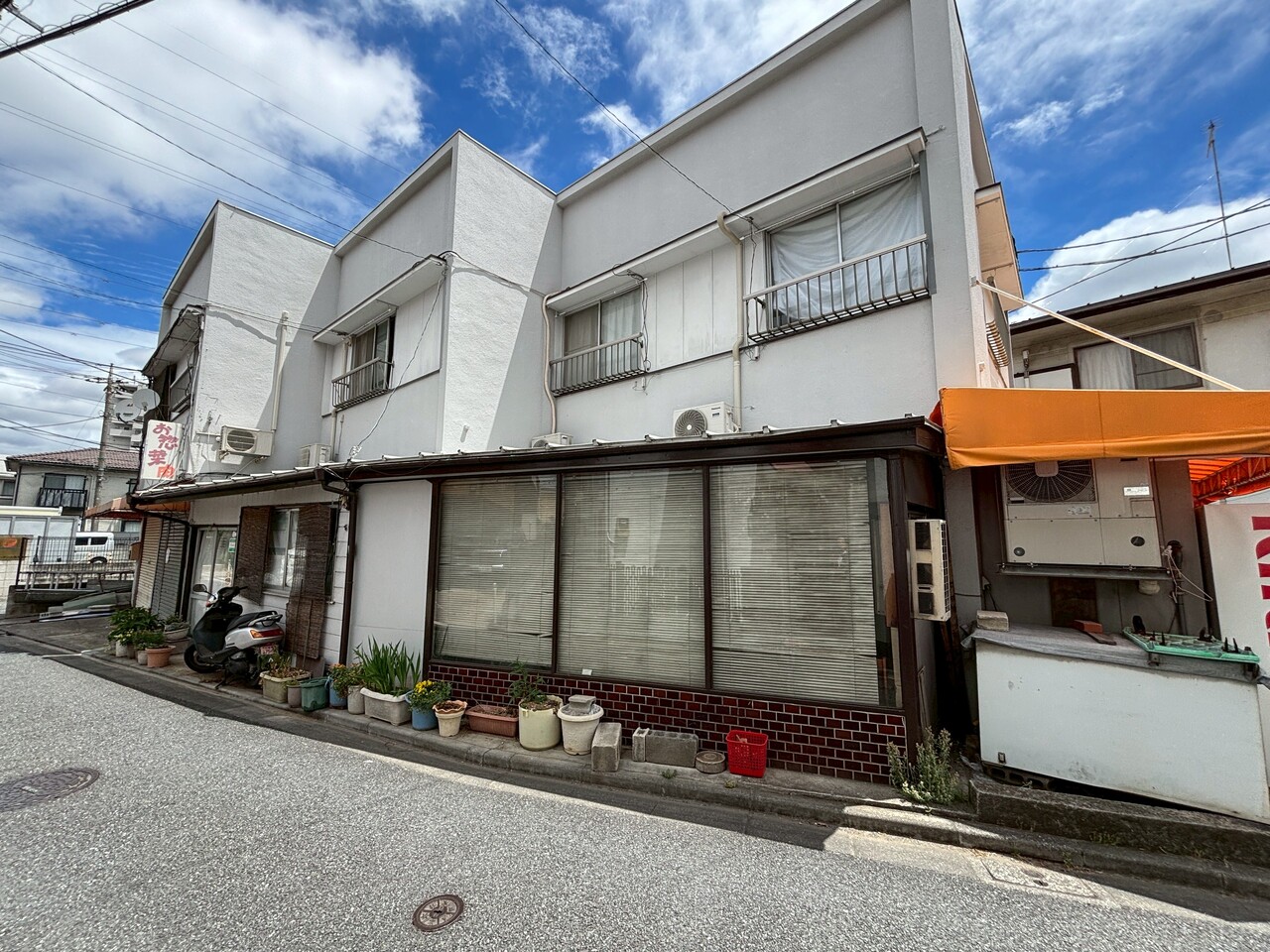 外観（西側）