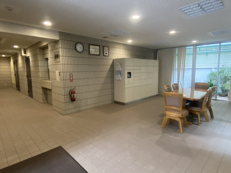 エントランスロビーの様子。