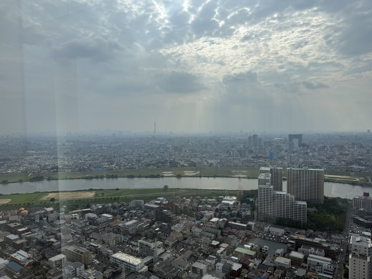 【住戸からの眺望写真】21階に位置するお部屋です。前面に視界を遮る高い建物はありません。※眺望は将来にわたって保証するものではありません。