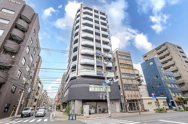 【クリオラベルヴィ蔵前】都営浅草線「蔵前」駅まで徒歩5分、都営大江戸線「新御徒町」駅まで徒歩7分他。複数路線利用可能で、毎日の通勤や休日のお出掛けにも便利な立地です。