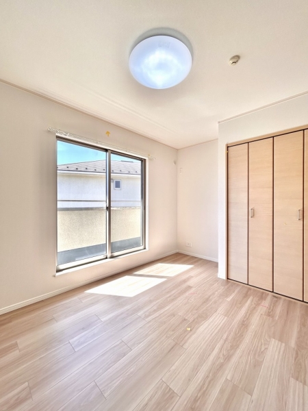 ２階・洋室（２）はクローゼット付き