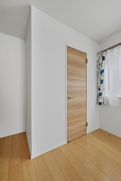 収納に便利なウォークインクローゼット