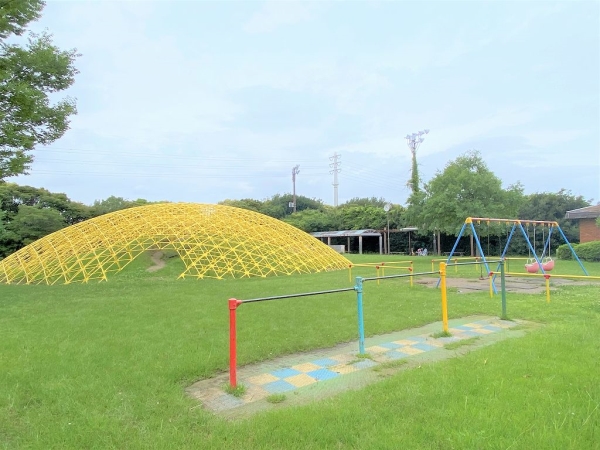 高洲太陽の丘公園まで約630ｍ