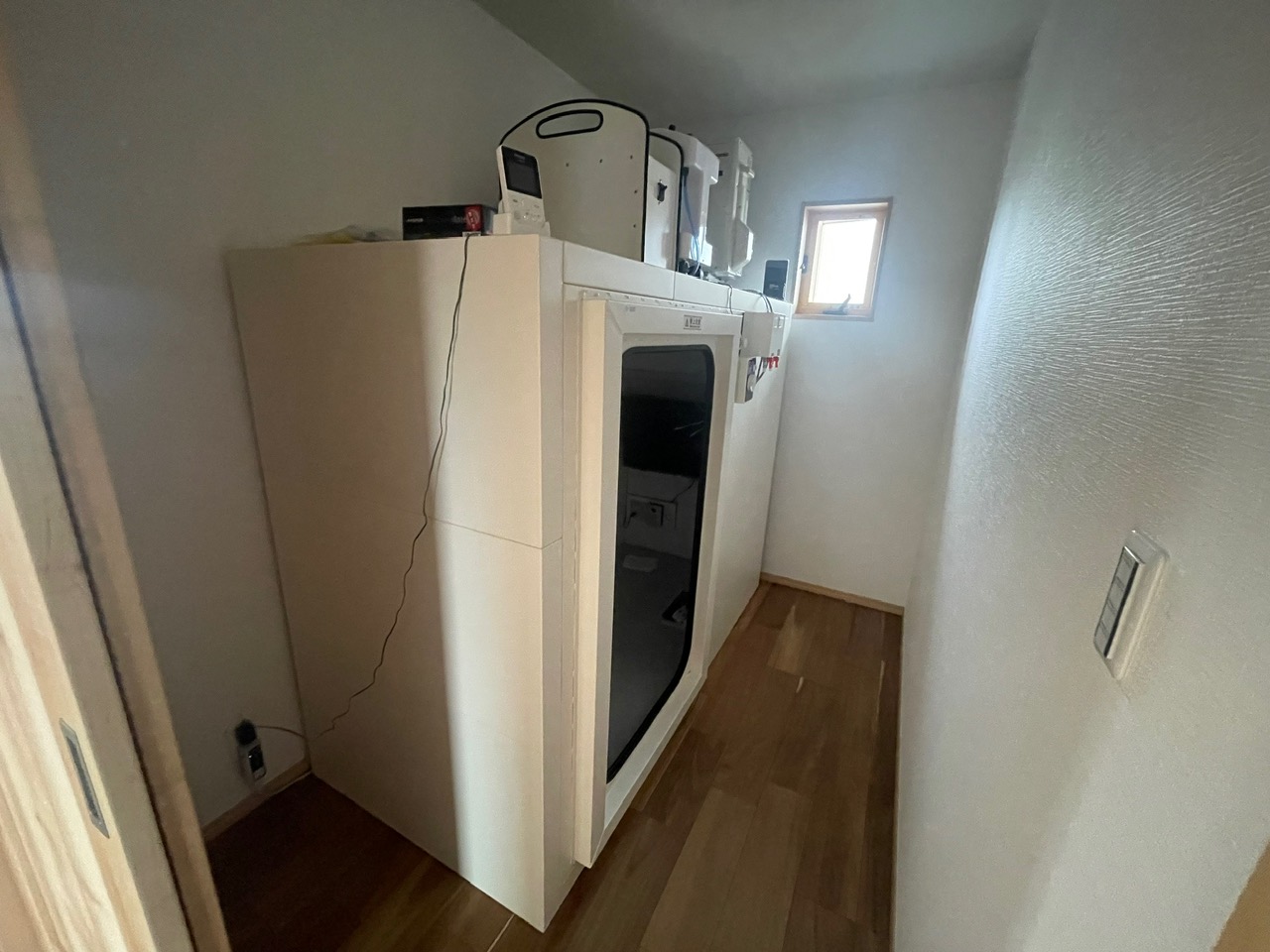 【酸素カプセル】疲労回復や集中力アップ、睡眠の質の改善などの効果が期待できます。使用方法はお気軽にお問い合わせください。