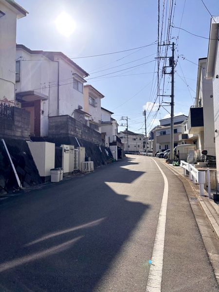 北側前面道路