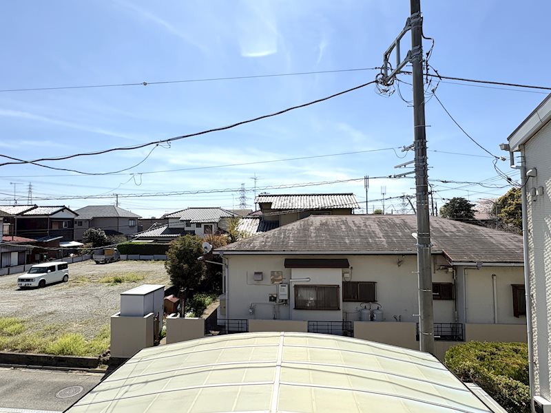 視界を遮る建物がなく、開放感がございます。※バルコニーからの眺望。