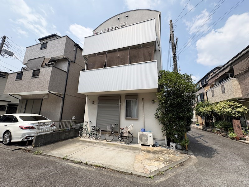 【外観】東急東横線「綱島」駅まで平坦アクセス徒歩17分！閑静な住宅街、採光に優れた角地に立地。ス・・・