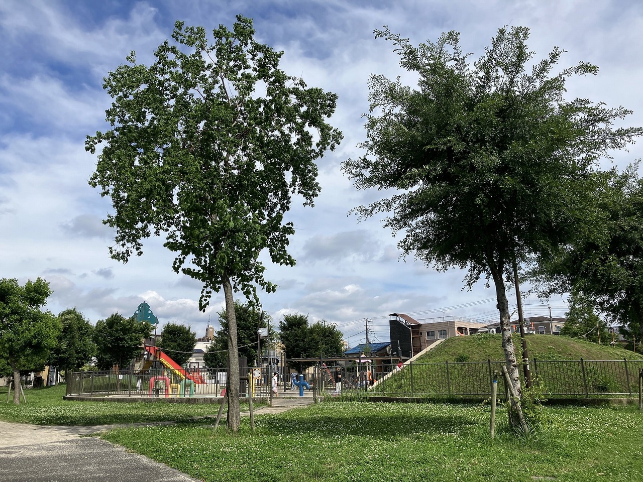 小田公園：徒歩8分（約610m）