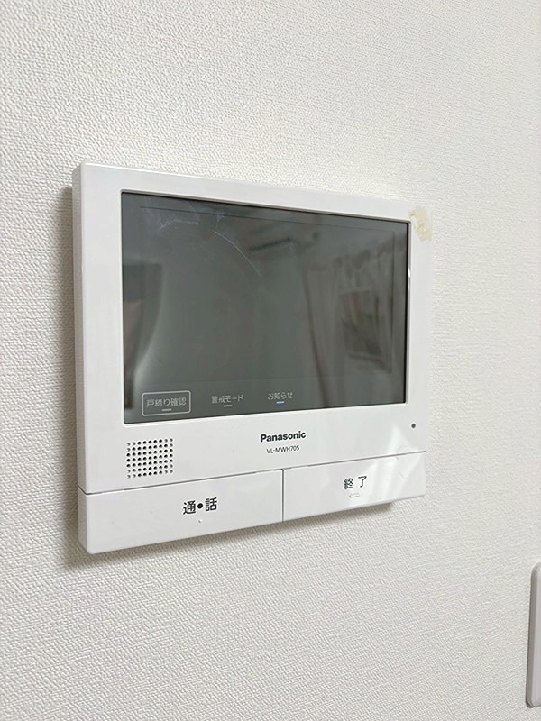 ＜モニター付きインターホン＞