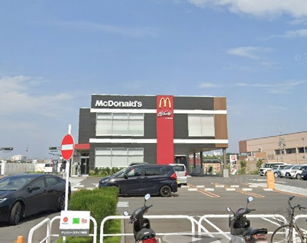 マクドナルド綾瀬市役所前店徒歩22分(約1760m)