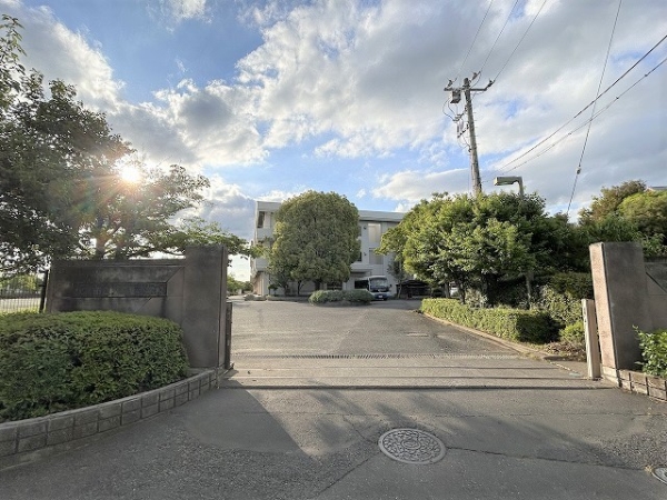 久喜市立久喜北小学校　徒歩約16分(約1300ｍ)