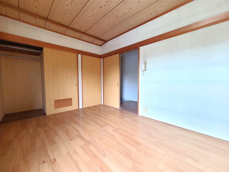 和室6帖。和室には大きな押入れ付きです。