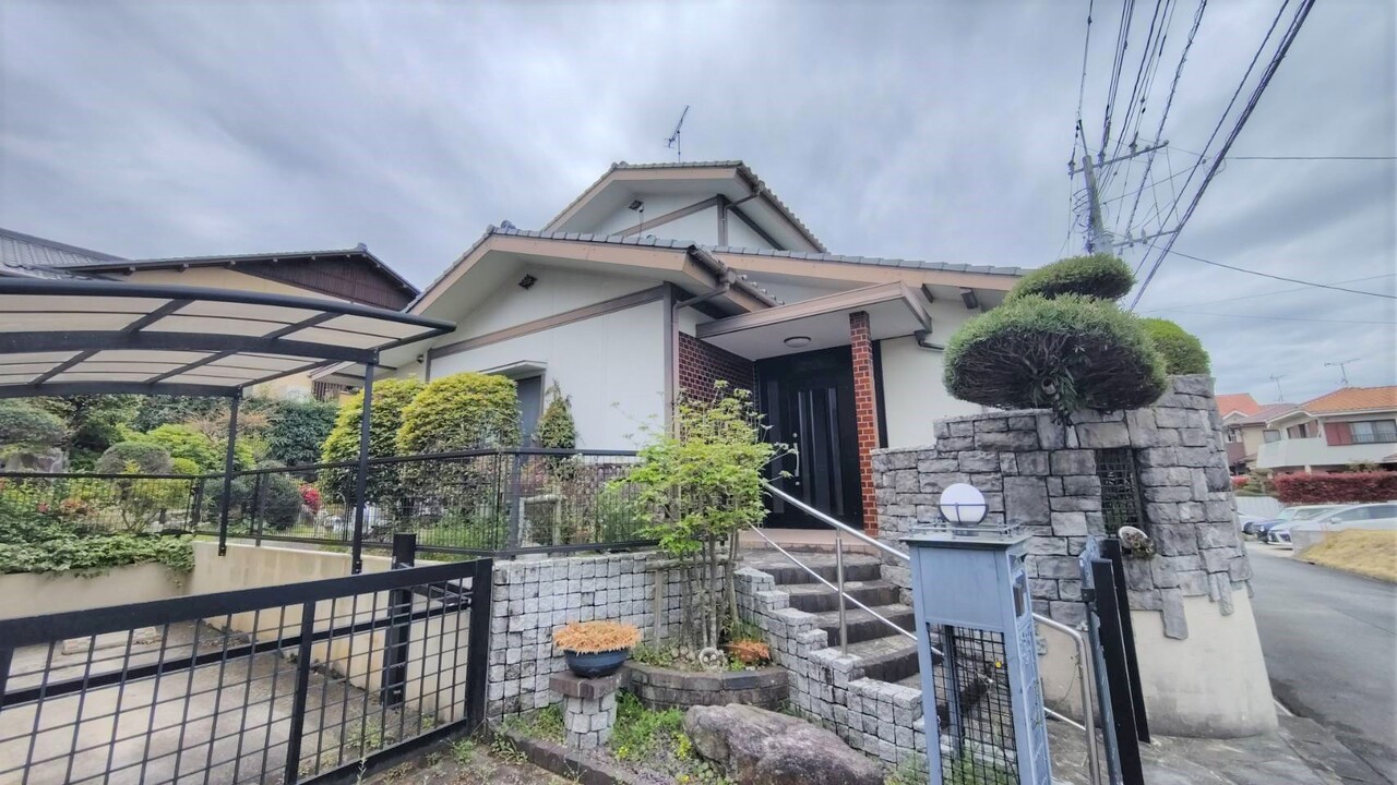 糟屋郡志免町桜丘3丁目にございます中古戸建てのご紹介です。