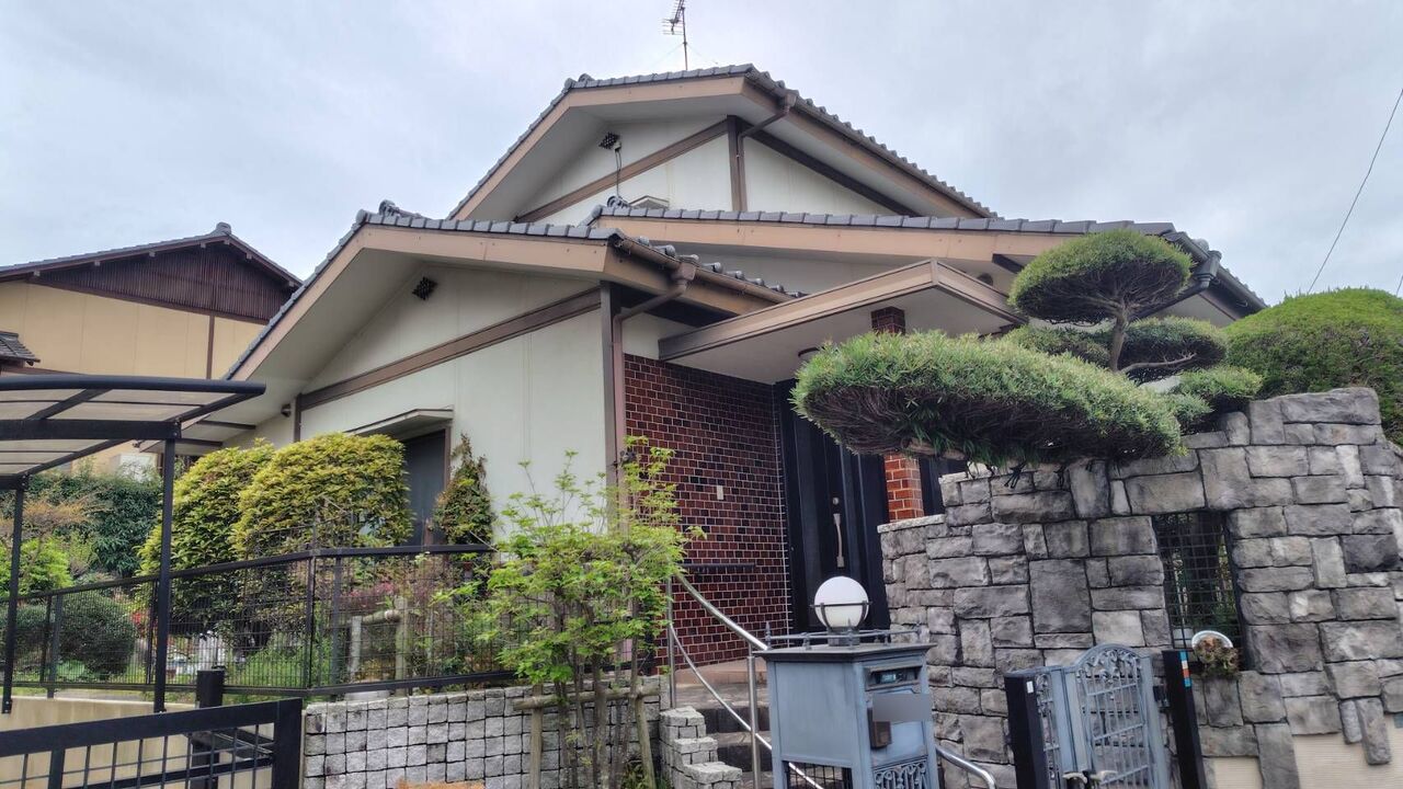 閑静な住宅街に位置し、近くに公園も充実しているため、お子様の遊び場にも困りません。