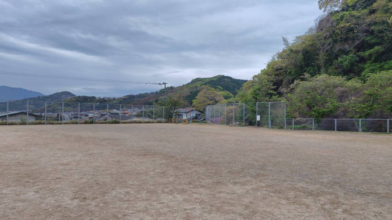 桜丘3丁目公園まで徒歩約3分（約230ｍ）