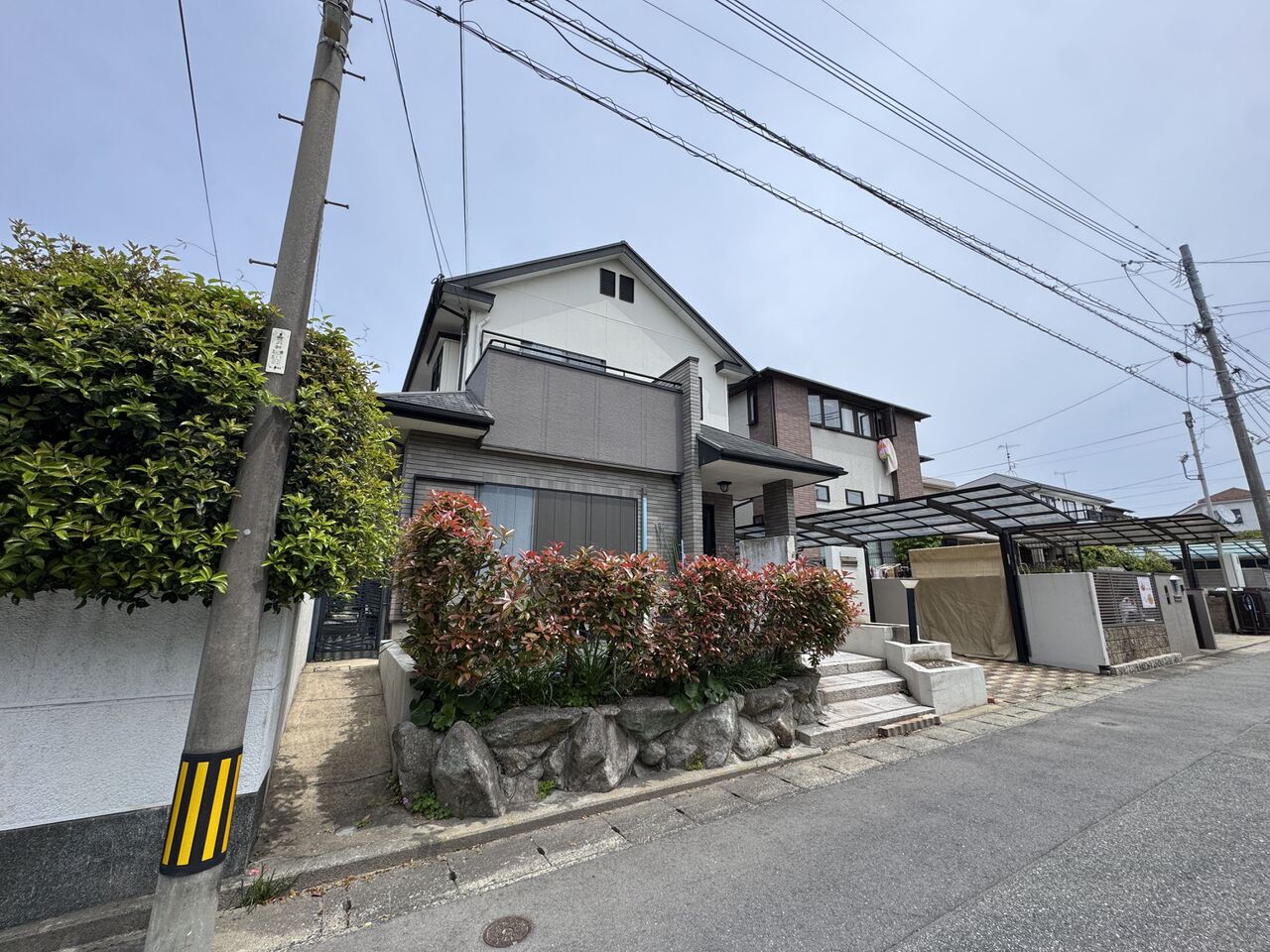 公園まで徒歩3分、スーパーまで徒歩7分と生活利便性の良い立地。