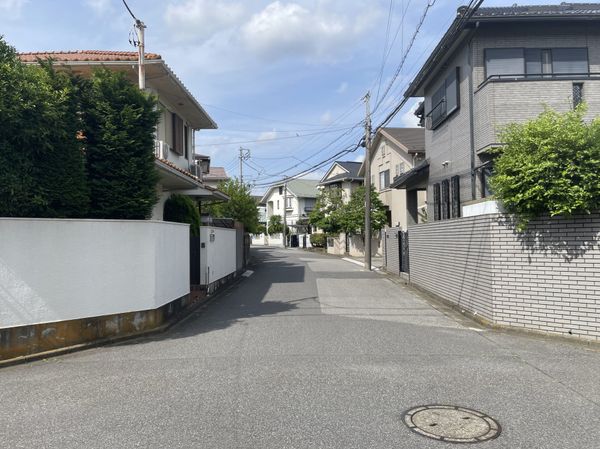 南東側道路