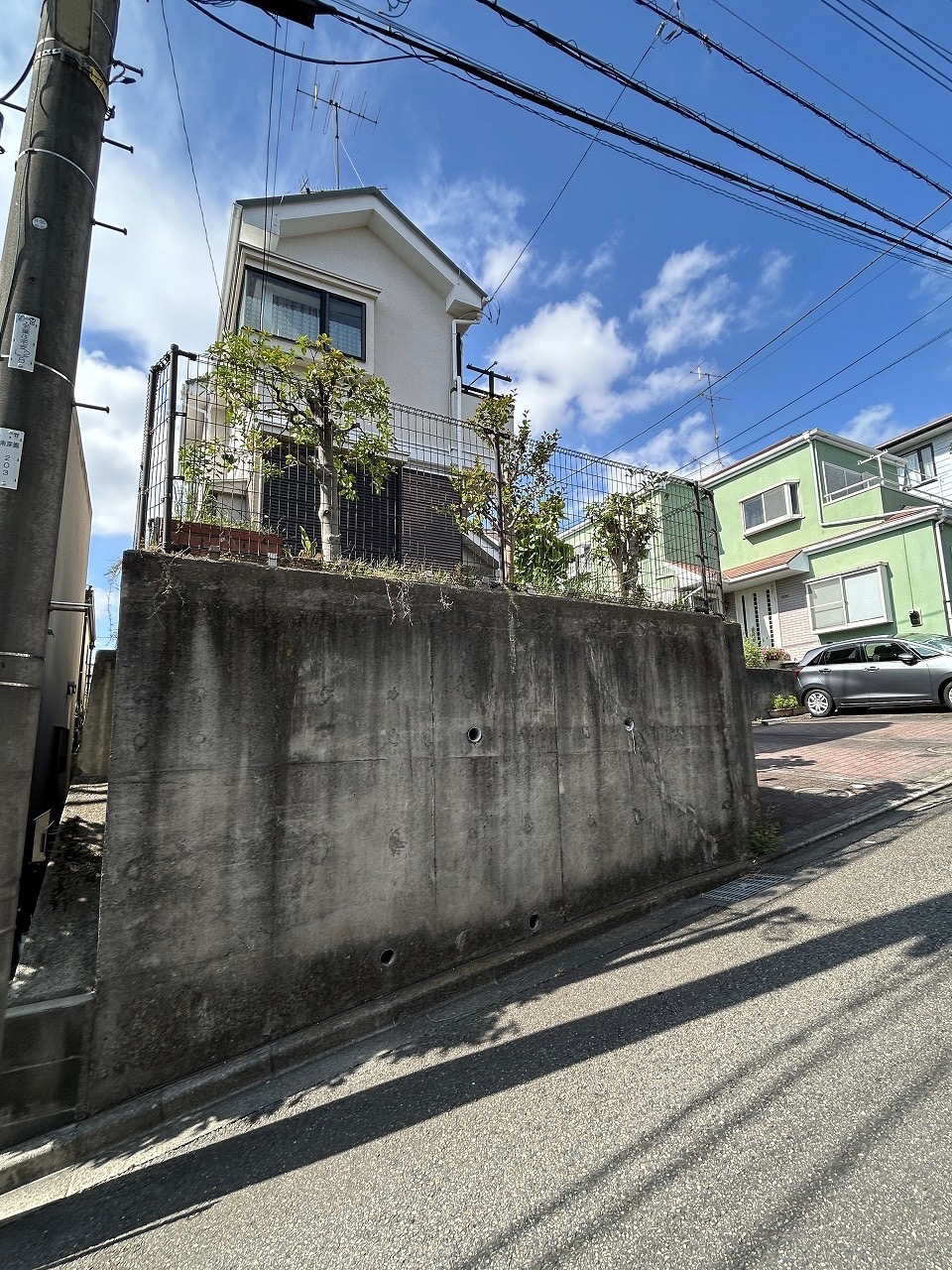 【現地写真】2路線2駅利用可能な便利な立地。小田急江ノ島線「東林間」駅まで徒歩13分、小田急江ノ島線/小田急小田原線「相模大野」駅まで徒歩20分のアクセスです。