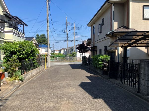 北側前面道路