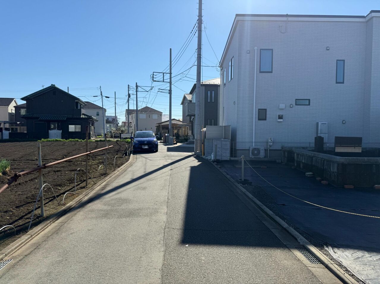 【前面道路含む現地写真】最寄りのバス停「田名バスターミナル」まで徒歩5分の立地です。周辺環境と合併せて、ぜひ現地をご見学ください。