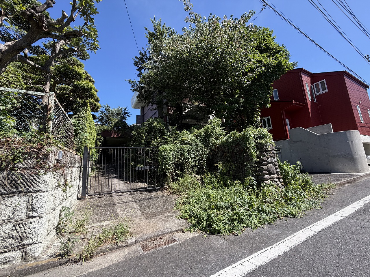 建築条件付き土地ではございません。（お好きなハウスメーカーで建築できます。）