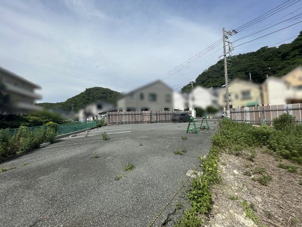 現地