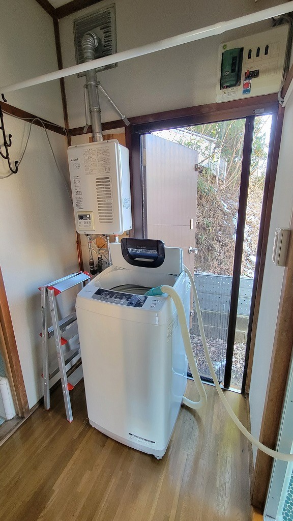 【洗濯機置場】洗濯機置場が設けられています。設置可能な洗濯機のサイズなどは、現地にてお確かめください。