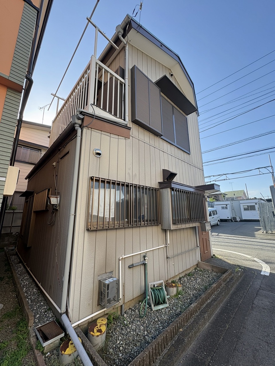 【現地】土地面積は、約43.57坪です。効率的な家事動線が叶う設計やライフスタイルに合った間取りなど、ぜひご希望をお聞かせください。
