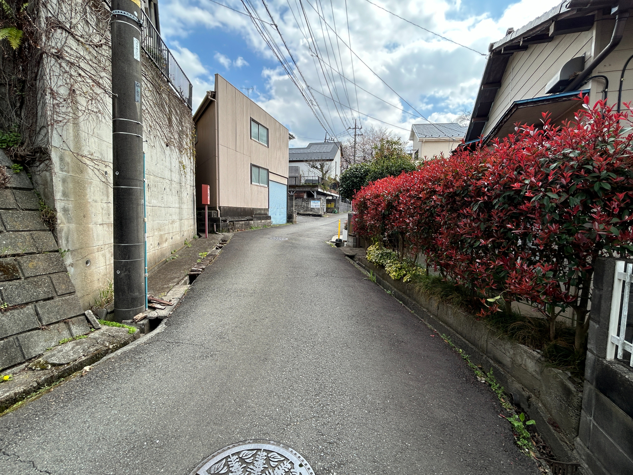 【前面道路含む現地】都市ガスを利用可能です。キッチンはガス・IHなど、ご希望に合わせた設備をご検討いただけます。※解体前の画像です。