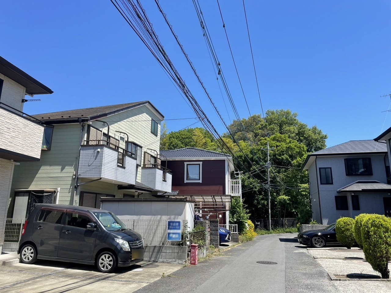 【現地土地】建築条件なしにつき、お好きなハウスメーカーや工務店で建築できます。ご家族のご要望を取り入れた設計・建築が叶います。