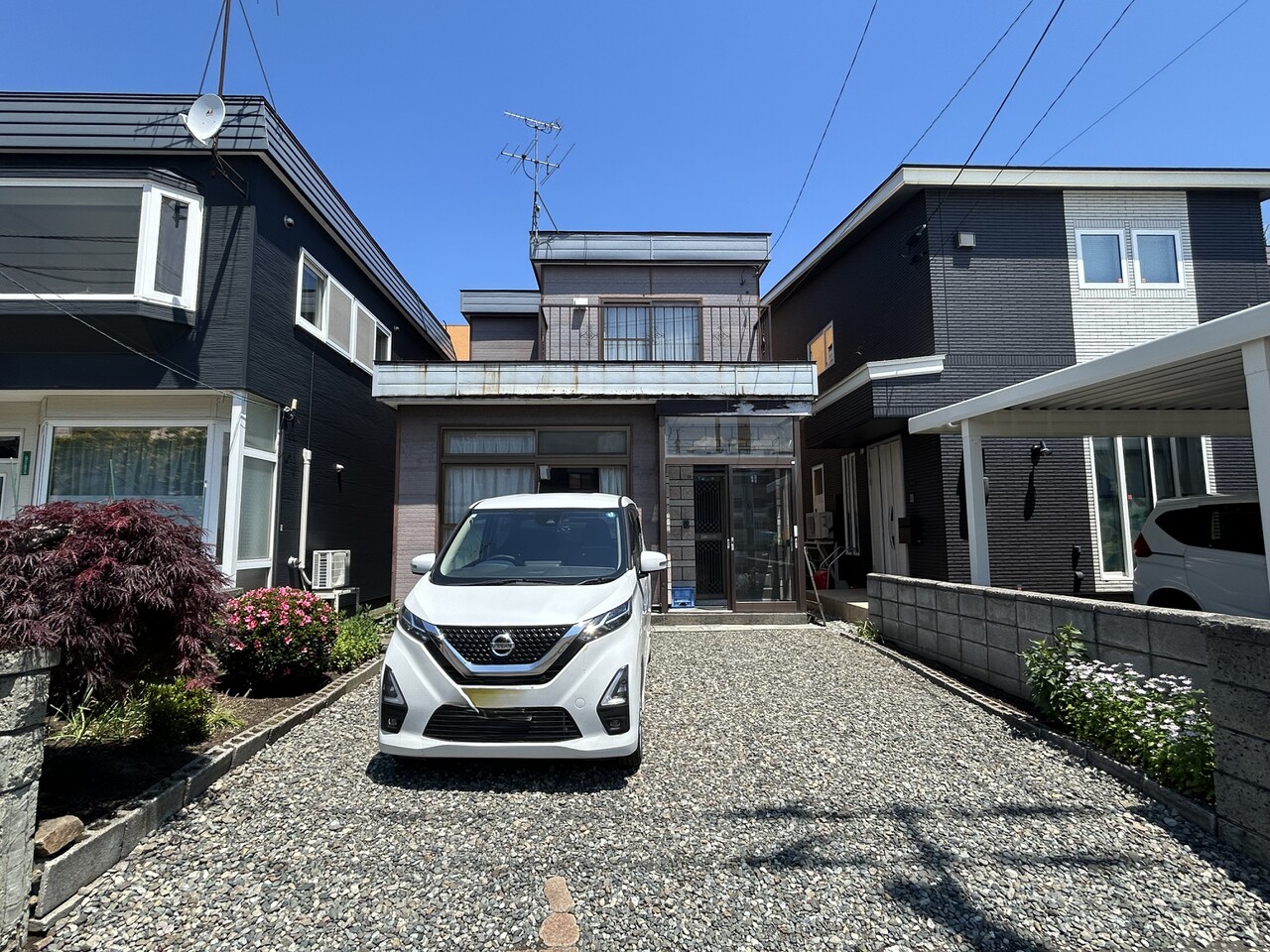 コンビニ、ドラッグストア、ホームセンターなどが徒歩圏に揃う便利な住環境です！