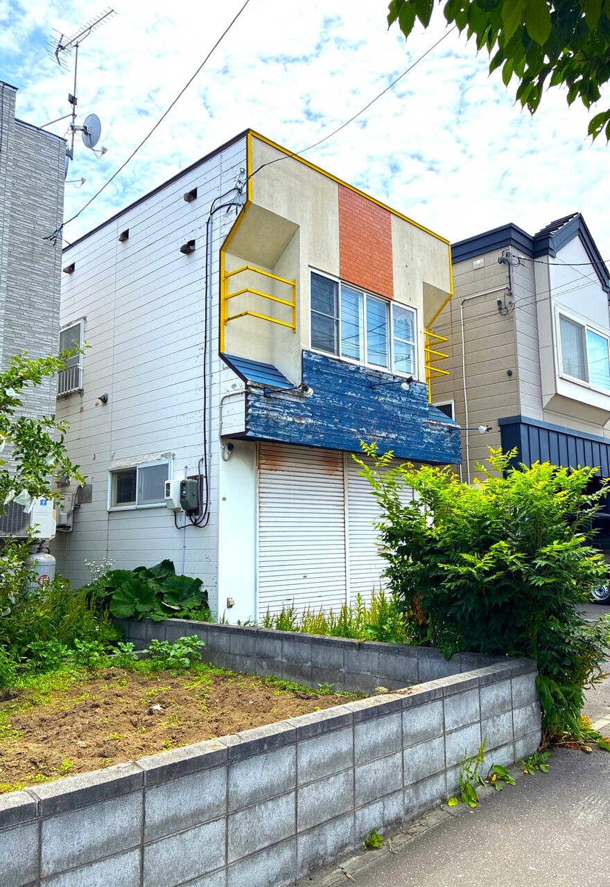 小学校まで徒歩5分、中学校まで徒歩6分でお子様の通学も安心です