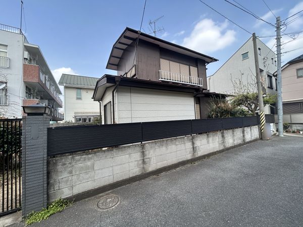 前面道路含む外観