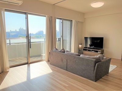 リビングダイニングには床暖房が標準装備されています。