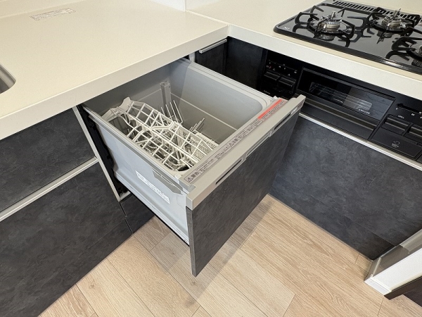 便利な食洗器付き