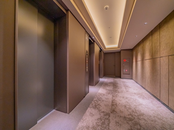 ホテルライクな内廊下の為、プライバシー性が高いです。