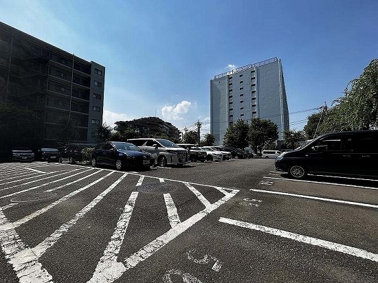 平置駐車場（2026年5月1日現在空き無し）
