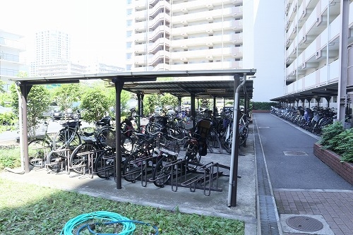 76台分の駐輪場がございます