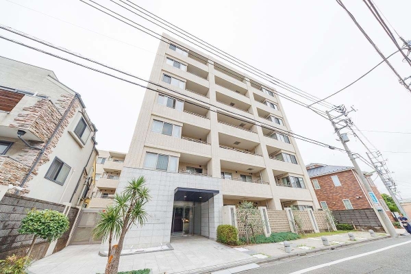 2021年10月大規模修繕工事実施済みです。