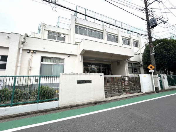 大田区立多摩川小学校まで徒歩8分(575ｍ)