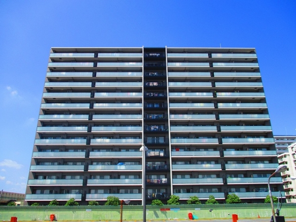 2014年2月新築、総戸数128戸