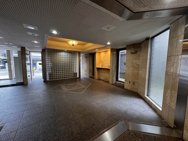ロビーホール