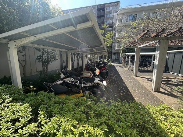 バイク置き場