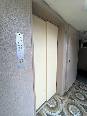 エレベーター