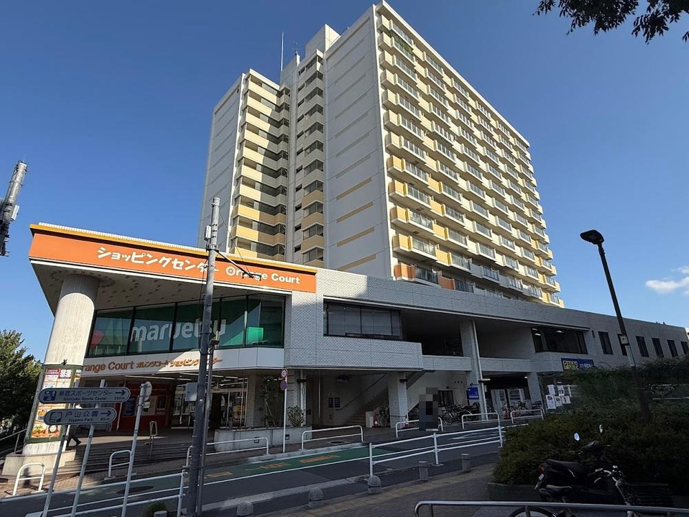 JR山手線「高田馬場」駅まで徒歩9分。4沿線2駅利用可能な便利な立地のマンションです。2026年8月内装リフォームのきれいなお部屋で新生活をスタートできます。