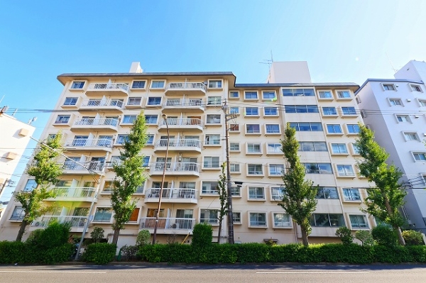 風格漂うマンション外観