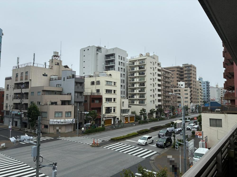 【住戸からの眺望写真】お部屋は12階建マンションの3階部分に位置しています(2026年10月5日撮影)。※眺望は将来にわたって保証するものではありません。