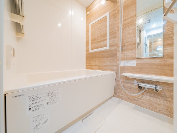 浴室乾燥機付きバスルーム