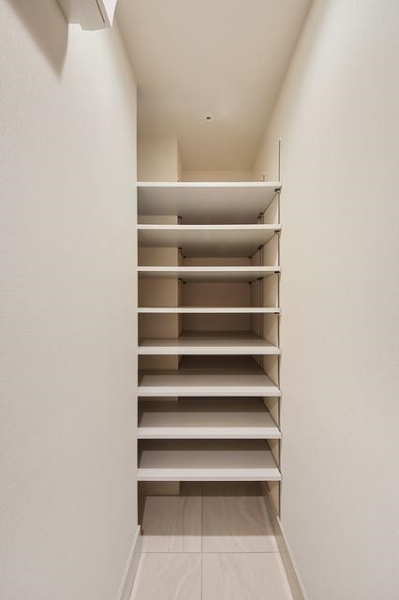 ■玄関には大容量の収納スペース